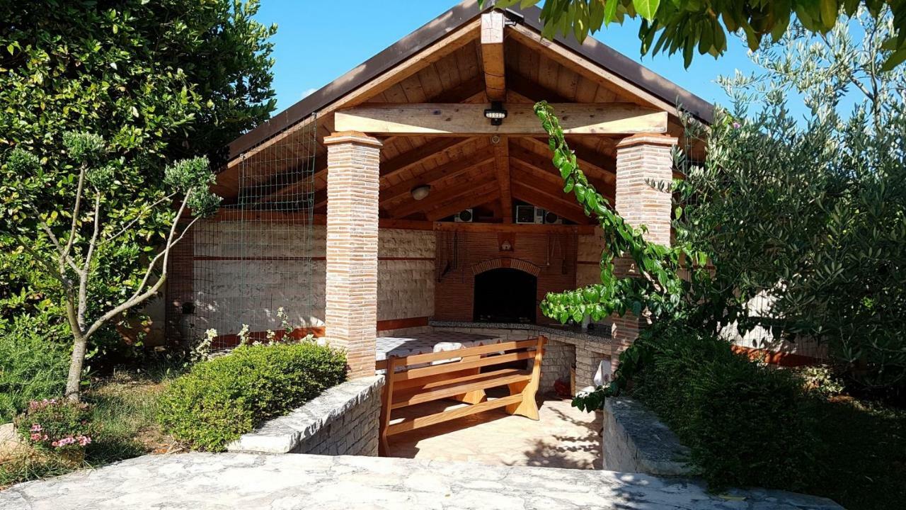 Villa Noela Pula Extérieur photo