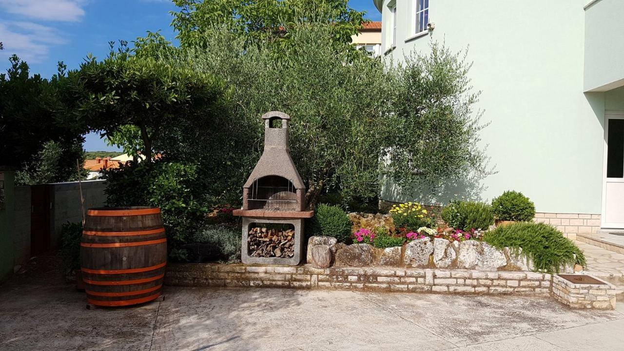 Villa Noela Pula Extérieur photo